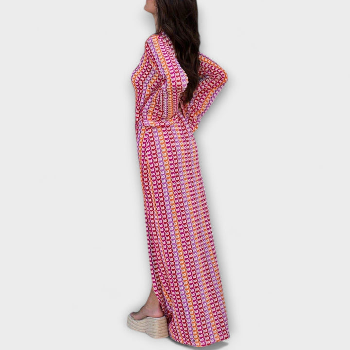 Elina – Robe maxi avec décolleté en V et une touche de vacances