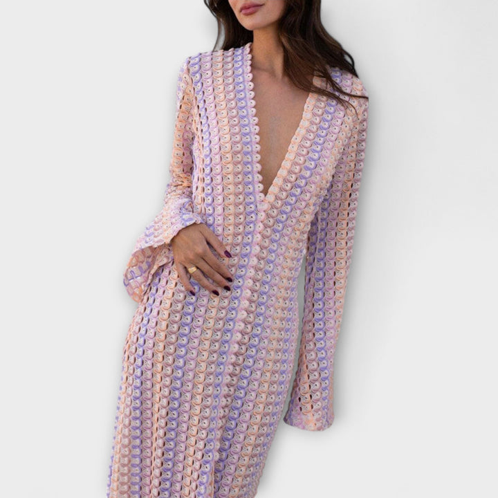 Elina – Robe maxi avec décolleté en V et une touche de vacances